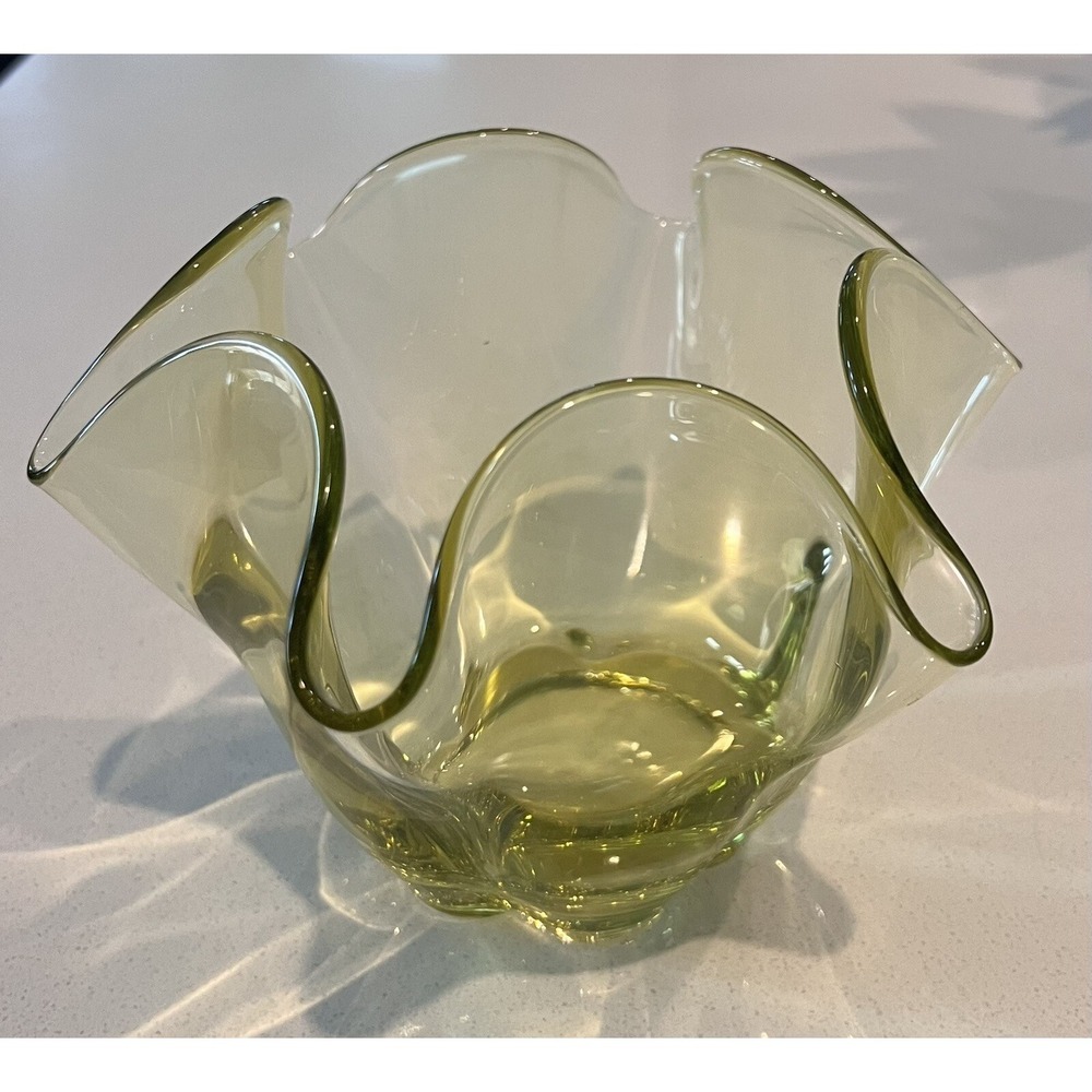 Vintage MCM Duncan Miller Lime Green Ruffled Glass‎ Dish Bowl Collectible